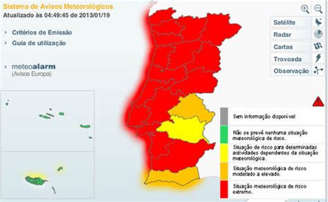 J S O Quinze Os Distritos Sob Aviso Vermelho Por Causa Do Vento E Chuva