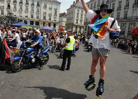 Nantes La Gay Pride 2011 Diaporama Nantes Nantes Maville