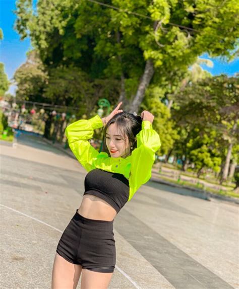 B Nh G I C M Nh T C A Hot Tiktok O L Ph Ng Hoa Sexy