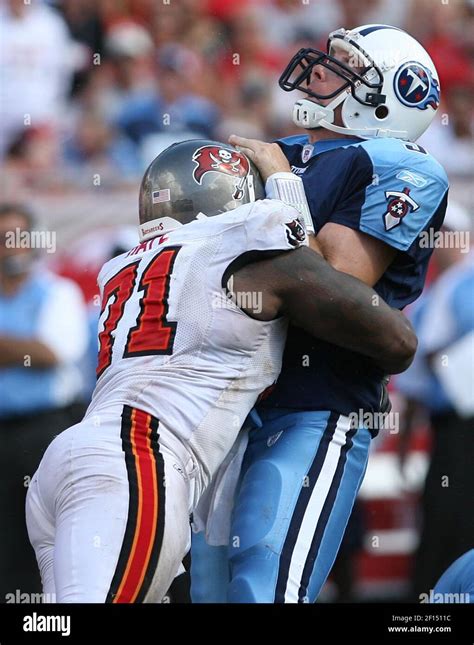 Tampa Bay Buccaneers Jovan Haye Sacks Tennessee Titans