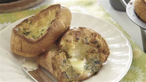 Herbed Popovers | Almanac.com