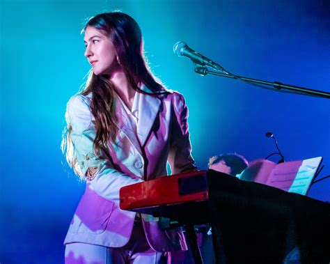 Weyes Blood ‘its Not Just Me Its Everybody Review