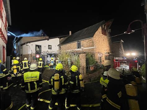 Brand In Burgen Polizei Geht Von Brandstiftung Aus Kreis Mayen