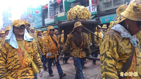 北港沸騰！朝天宮媽祖出巡 虎爺吃炮超震撼 生活 自由時報電子報