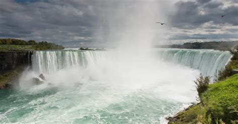 The Best Hotels With Pools To Book In Niagara Falls