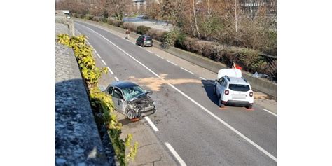 Savoie Accident à Albertville trois voitures impliquées trois blessés