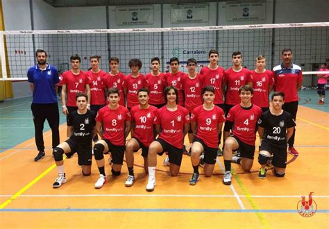 FamilyCash Xàtiva voleibol masculino suma un punto en un autentico