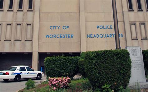 Worcester Police Officer Indicted On Assault And Battery Charge Wgbh News