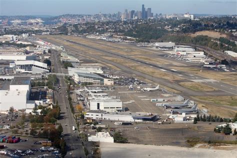 King County International Airport Boeing Field Bfi Kbfi V1images Aviation Media