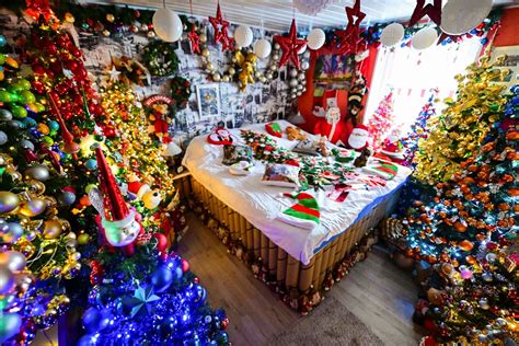 Record Breaking Christmas Trees Bring Yuletide Cheer November