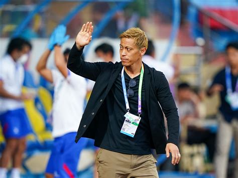 HLV Keisuke Honda tuyên bố 10 năm nữa bóng đá Campuchia bắt kịp Việt