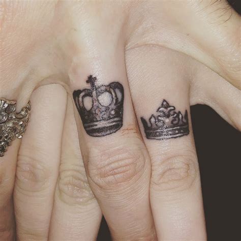 King Queen Crown Tattoos Finger Tattoos For Couples Finger Tattoo