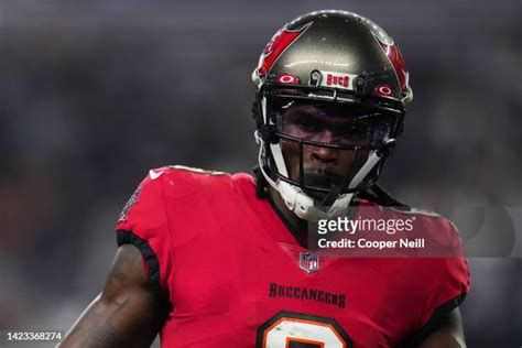 Julio Jones Buccaneers Photos And Premium High Res Pictures Getty Images