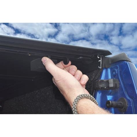 Leer Hard Quad Fold Tonneau Cover