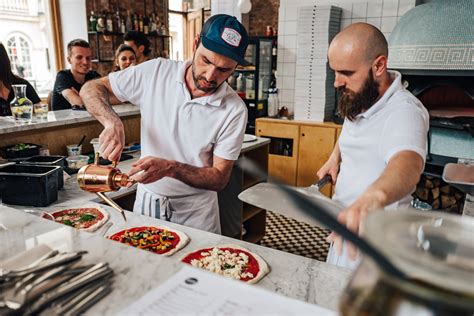 Nonna Pizzeria Pizza Neapolitańska W Warszawie Pyza Made In Poland