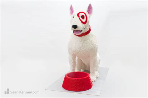 Sean Kenney's art with LEGO bricks : Bullseye the Target dog