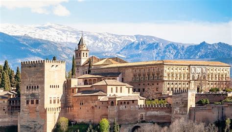 alhambra palace architecture design highlights