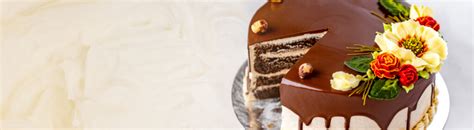 Custom Cakes & Cupcakes - Market Bakery at Market of Choice in Oregon