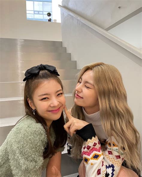 Itzy Pics On Twitter Itzy Instagram Update Kpop Girl Groups Hot Sex Picture