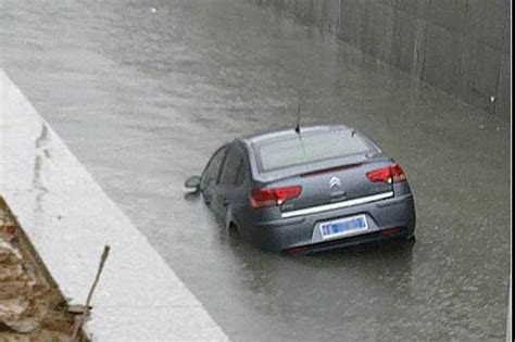 车辆涉水行驶需谨慎及时除水避免灾难故障，知识介绍