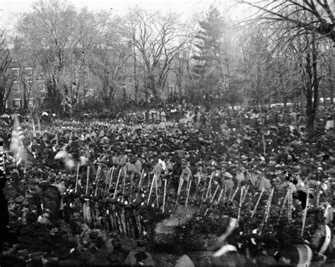 Crowd Lined for Inauguration of Abraham Lincoln | historyshoppe