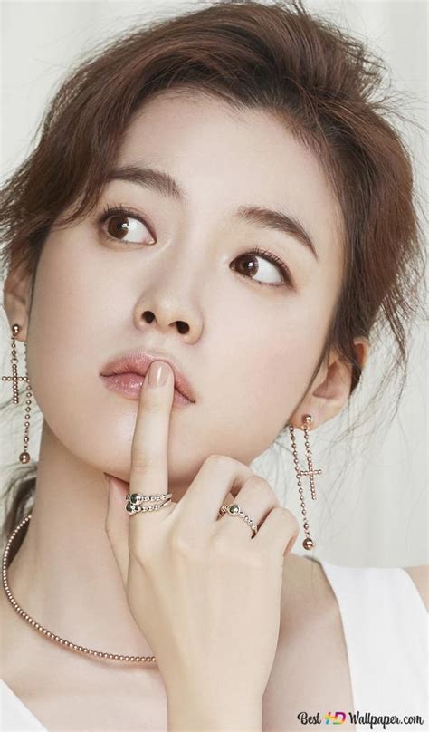 Lovely Korean Actress 'Han Hyo-joo' 4K wallpaper download