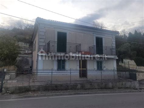 Vendita Villa Unifamiliare In Via Per Popoli San C Chieti Buono Stato