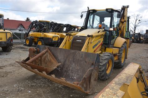 Komatsu Wb R Koparko Adowarka Km Rent