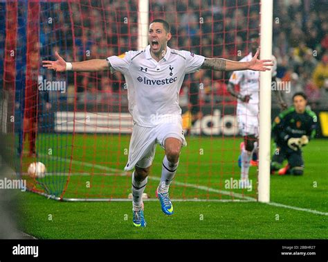 Tottenham Hotspurs Clint Dempsey Celebrates Scoring His Sides Second