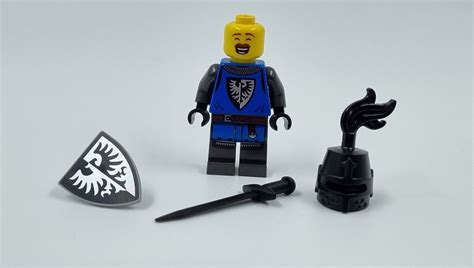 LEGO Black Falcon Knight Castle Minifigure Cas576 BLACK PLUME FROM