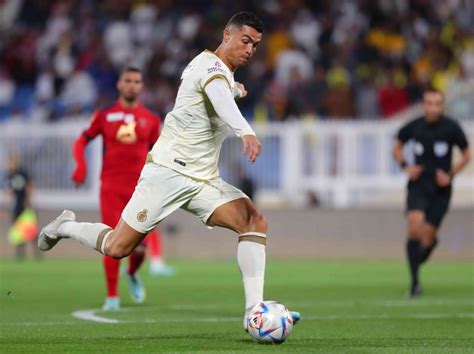 Foto Artikel Hattrick Ronaldo Bawa Al Nassr Naik Ke Puncak Klasemen