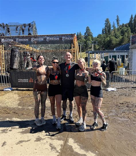 Essie (@thesecretlifeofess) • Instagram photos and videos