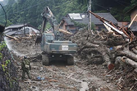 Japan Floods Death Toll Rises To 15 Abs Cbn News