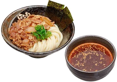 はなまるうどん つけ麺フェア「牛肉ピリ辛つけ麺」肉好きも満足のボリューム／「魚介豚骨つけ麺」濃厚だしに柚子でさっぱり えん食べ