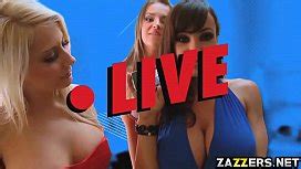 The Workout Trainer Takes Advantage Of The Naughty Blonde And Seduces Her Into Having Sex XNXX