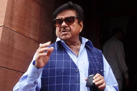 Shatrughan Sinha To Take On Bjps Ravi Shankar Prasad From Patna Sahib