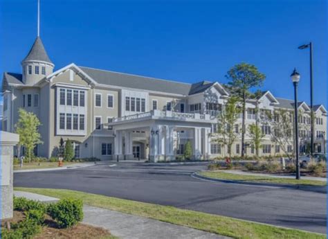 Bradley Creek Health Center at Carolina Bay | Assisted Living