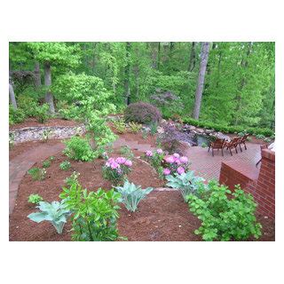 Terraced Back Yard With Water Feature Shade Plantings Classique