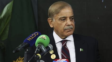 Pakistan Pm Shehbaz Apologises To Nation For Countrywide Power Outage World News Hindustan Times