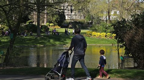 Nantes Mort D Un Enfant De Ans Apr S Une Chute Dans Une Mare Du