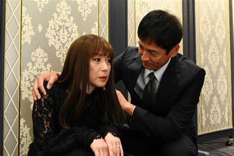 【写真 28枚】（cフジテレビ 注目ドラマ紹介：「この素晴らしき世界」 平凡な主婦が大女優の替え玉に！ 若村麻由美が一人二役に挑む