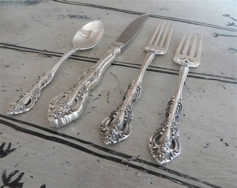 Oneida Heirloom Michelangelo Stainless Spoon Set Of 6 Spoons 3 Soup