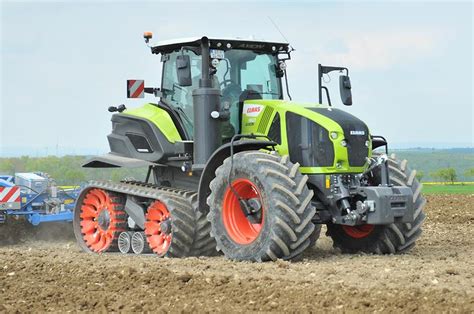 CLAAS Adds Two New Track Widths Farmmachinerysales Au