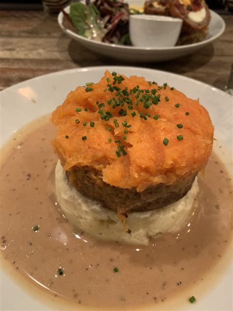 [i Ate] haggis : food