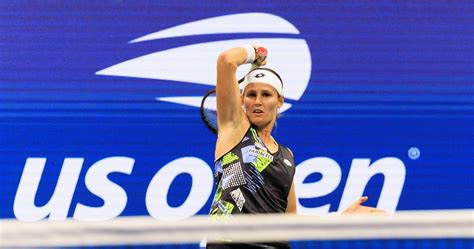 Minnen Moves Into Last 16 In Guangzhou Tennis Majors