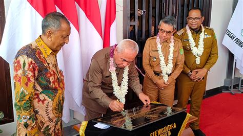 Isran Noor Resmikan Gedung Baru STIE Nusantara