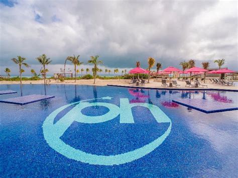 Planet Hollywood Beach Resort Cancun Holidaylifestyle