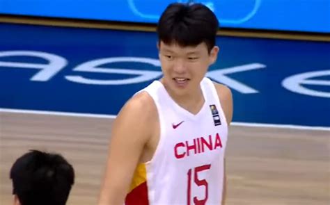 中国u19首胜来了！杨瀚森统治关键下半场，赵维伦2粒三分杀人诛心腾讯新闻