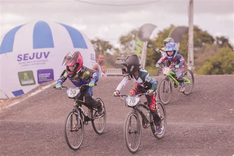 Competições de bicicross kart e futebol amador movimentaram Camaçari