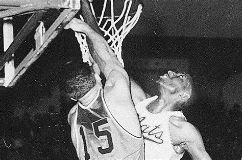 Earl Lloyd Made History As Nbas First Black Player